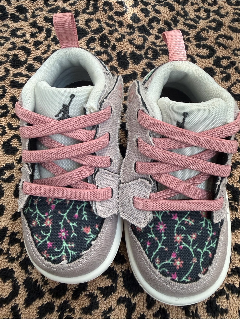 Jordan Low Floral Sneakers 
Toddler Size 5c